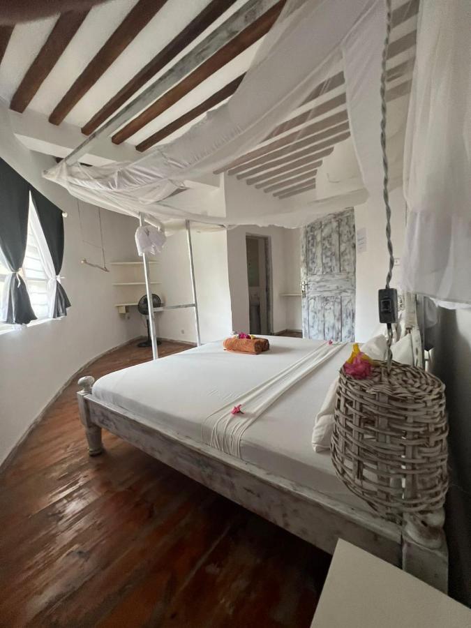 Duara Beach House Hotel Paje Exterior photo