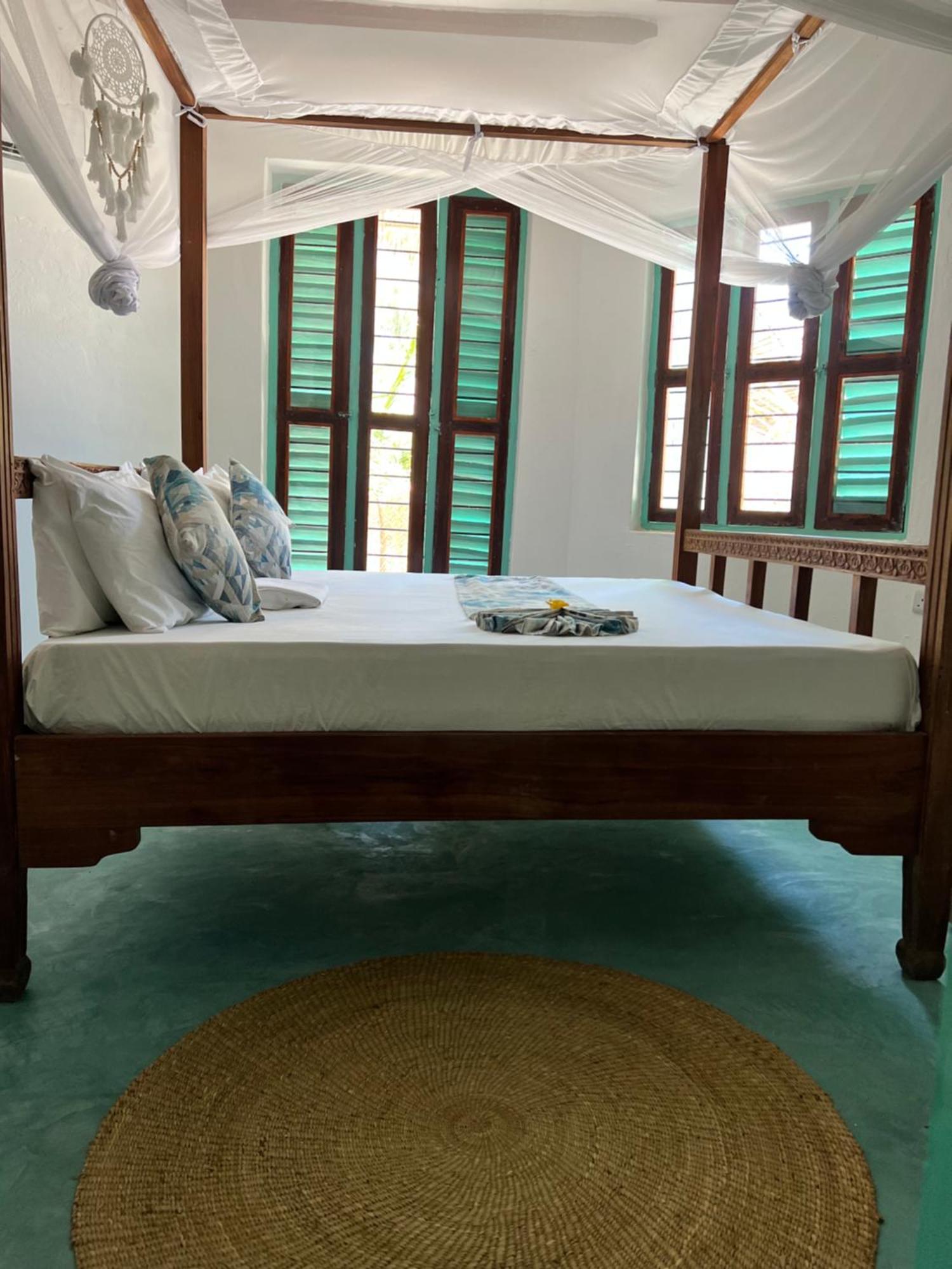 Duara Beach House Hotel Paje Exterior photo